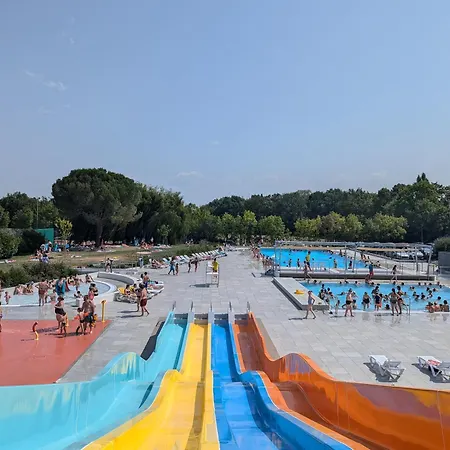 אתר קמפינג Ile Aux Loisirs