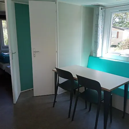 Ile Aux Loisirs * Le Mung