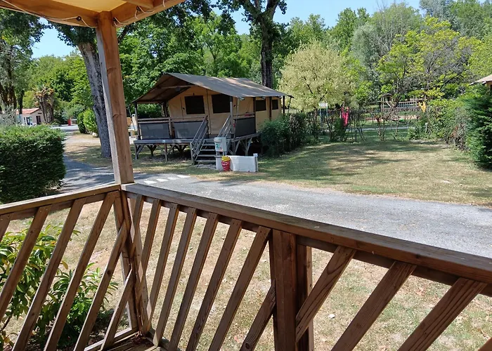 Ile Aux Loisirs Parque de Campismo