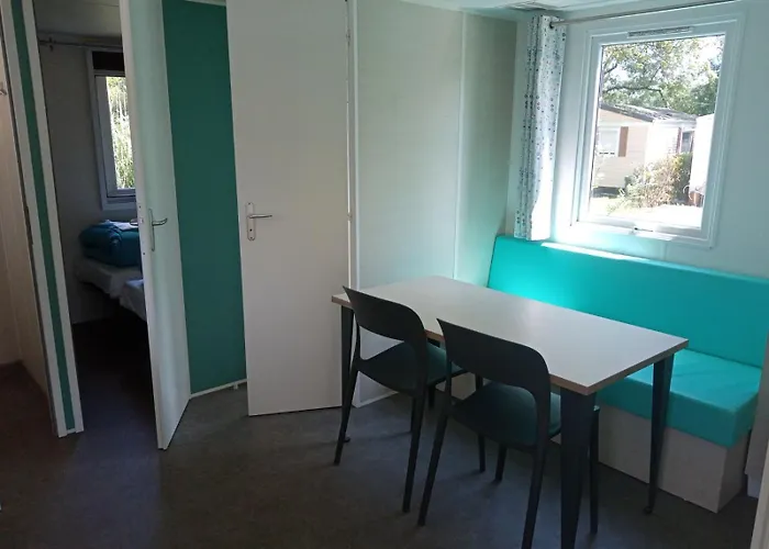 Ile Aux Loisirs * Le Mung