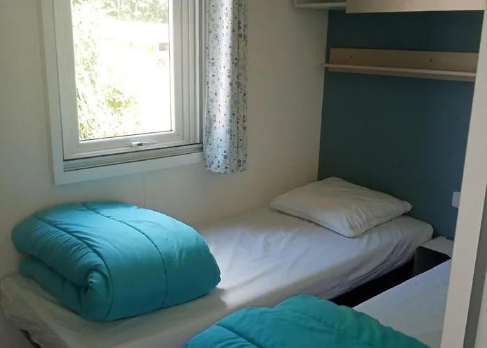 Ile Aux Loisirs Le Mung